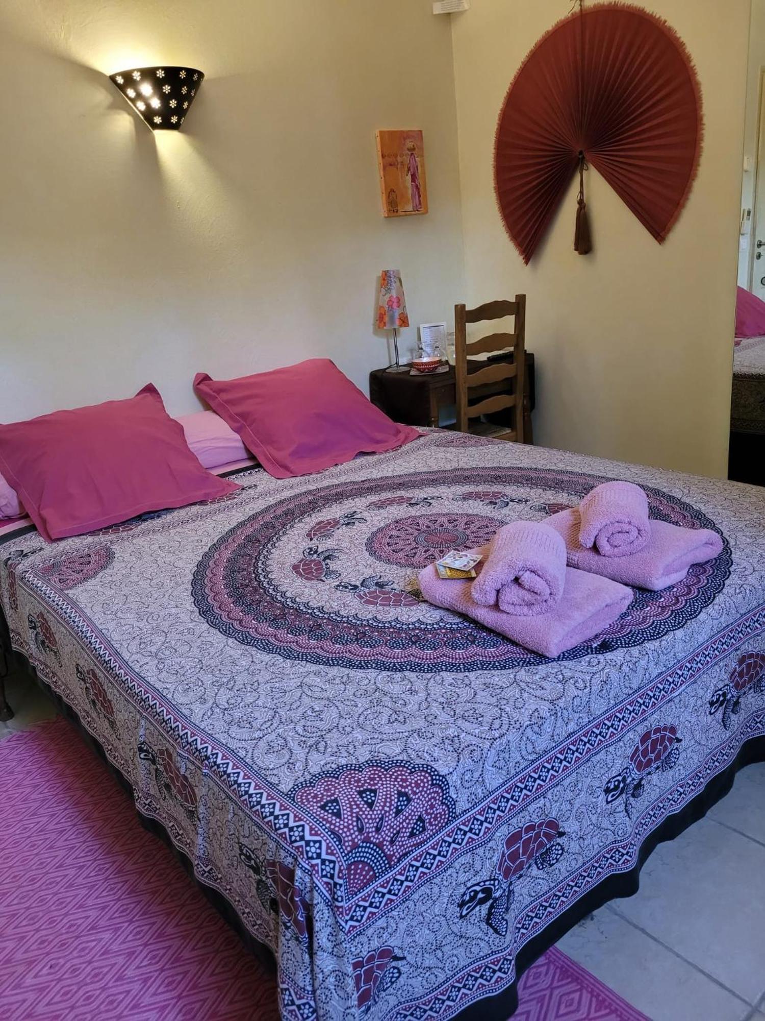 La Maison De Jenny Bed & Breakfast Montauroux Luaran gambar